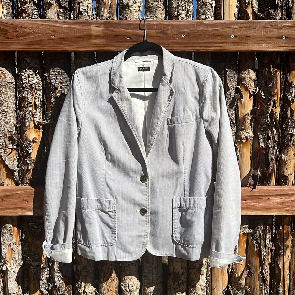 Fantastic spring jacket. Vintage J Crew. Fabulous with the cuffs rolled or not!
